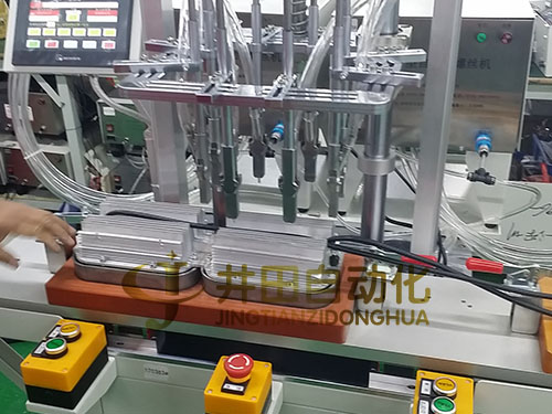 投光燈鎖螺絲機(jī)